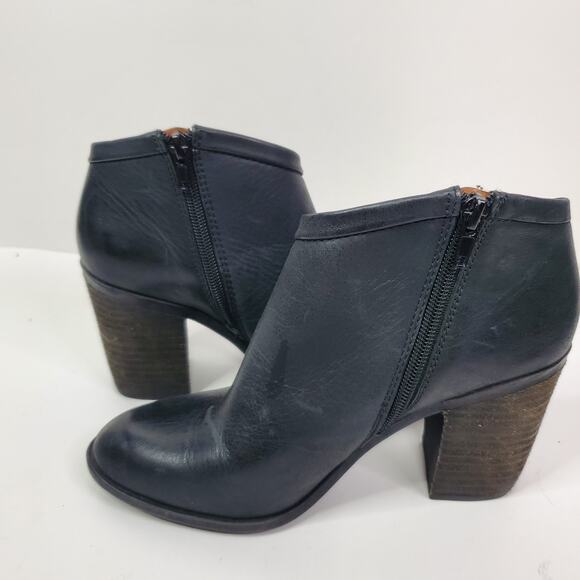 Lucky Brand Women's Size 7M Salza Black Leather Ankle Booties Block Cutout - Picture 9 of 10